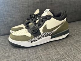 NKE Jordan Schuhe - Grösse 40 - Top Zustand - wie NEU