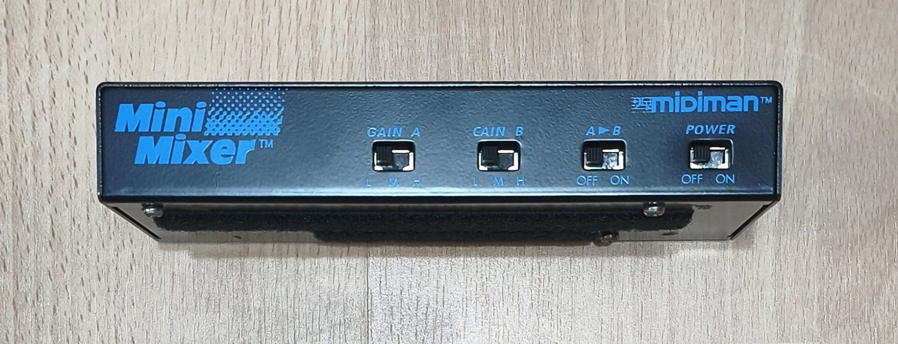 Mischpulte: Midiman Mini Mixer 4/8in / 2out – Gebraucht aus Cheyres von Alex60
