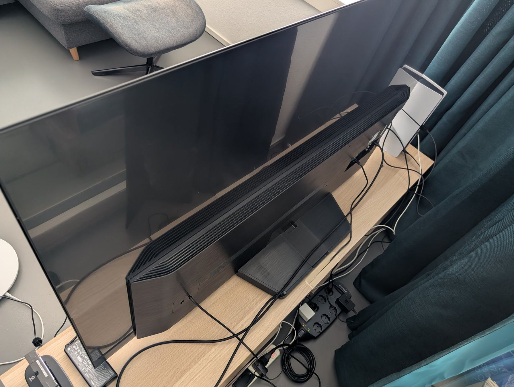 LG Televisori: LG OLED C1 65" 4K TV, OVP – Usato da Zürich venduto da dev_oyster 2