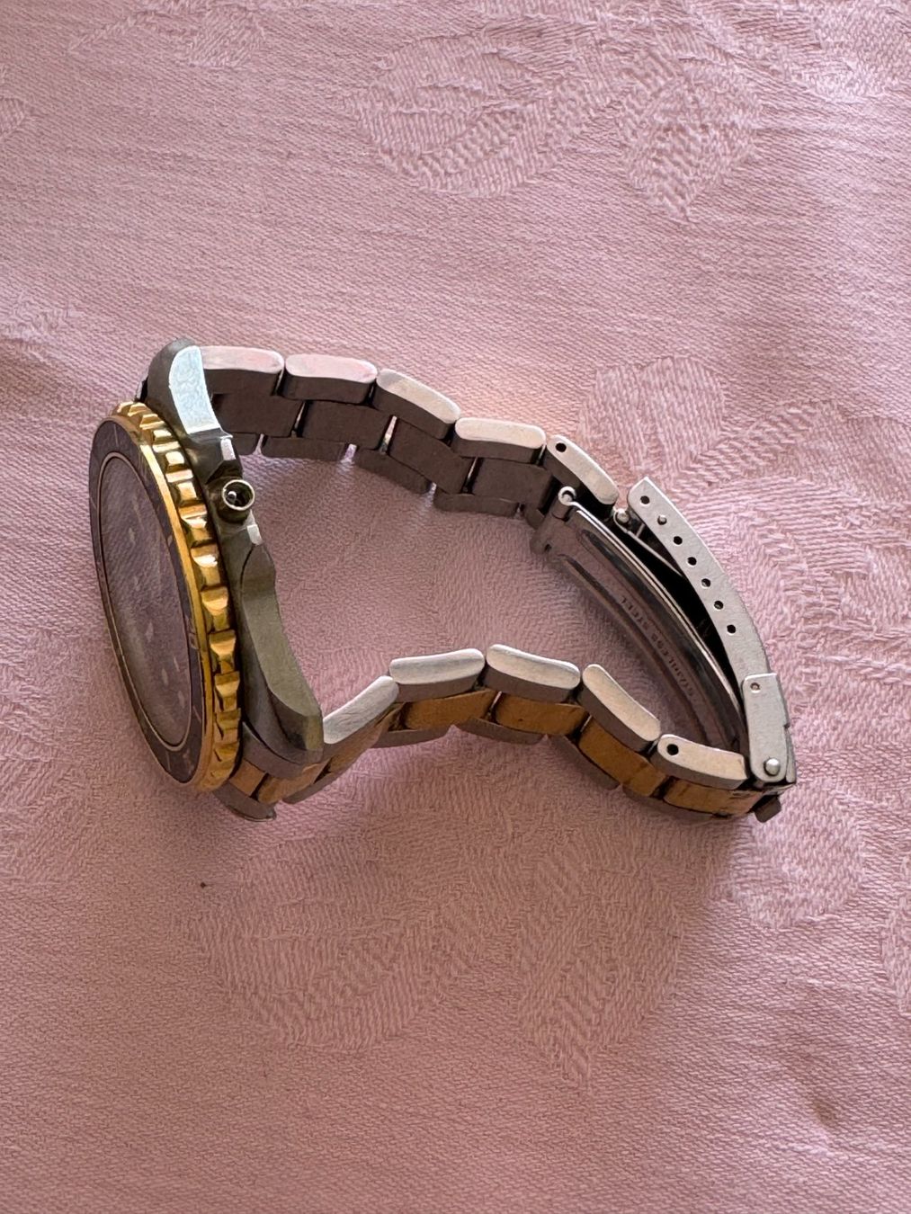 Orologi: Nautilus Quartz DEFEKT – Difettoso da Rorschach venduto da Spektar 3