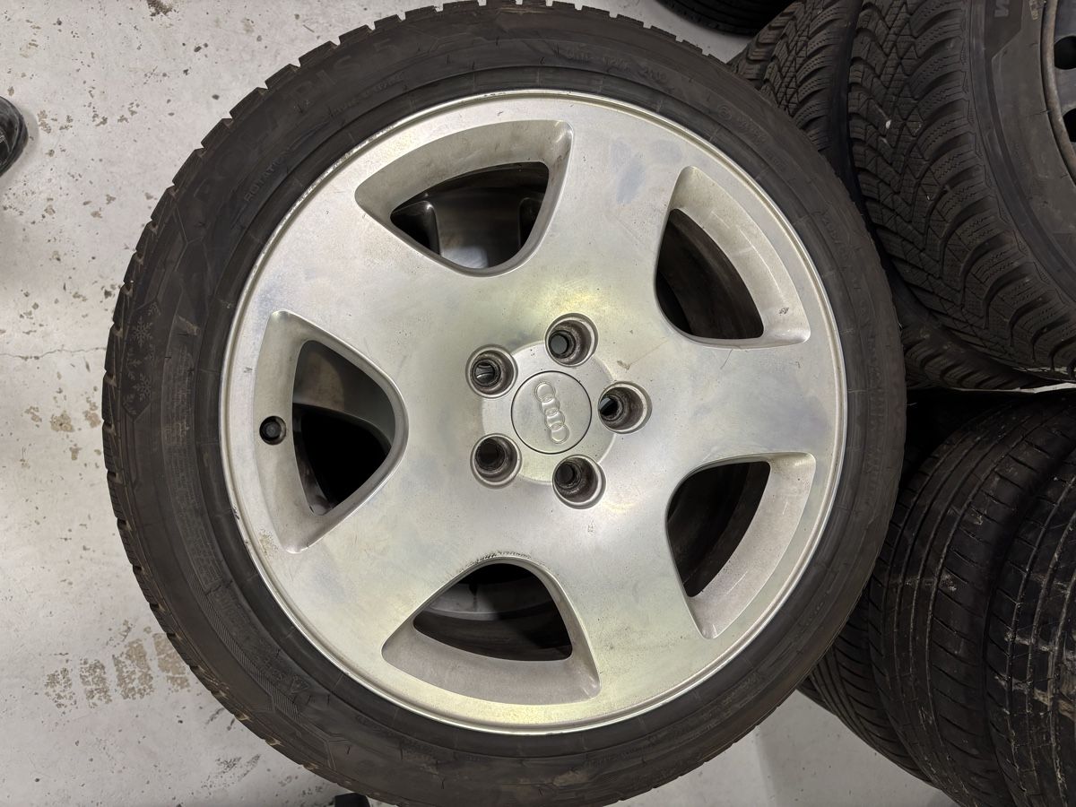 Pneumatici & Ruote complete: Audi A8 Räder  – Usato da Frauenfeld venduto da VAG-12 2