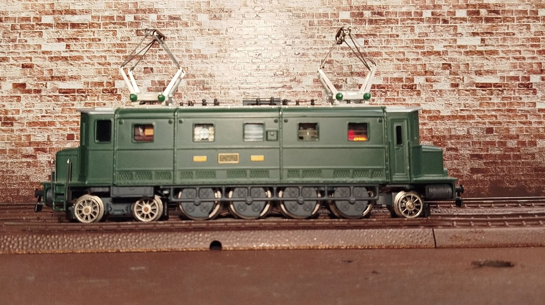 Hag Modellini di ferrovie: HAG - Ae 4/7 – Usato da Schaffhausen venduto da Viertelvorvieri 6