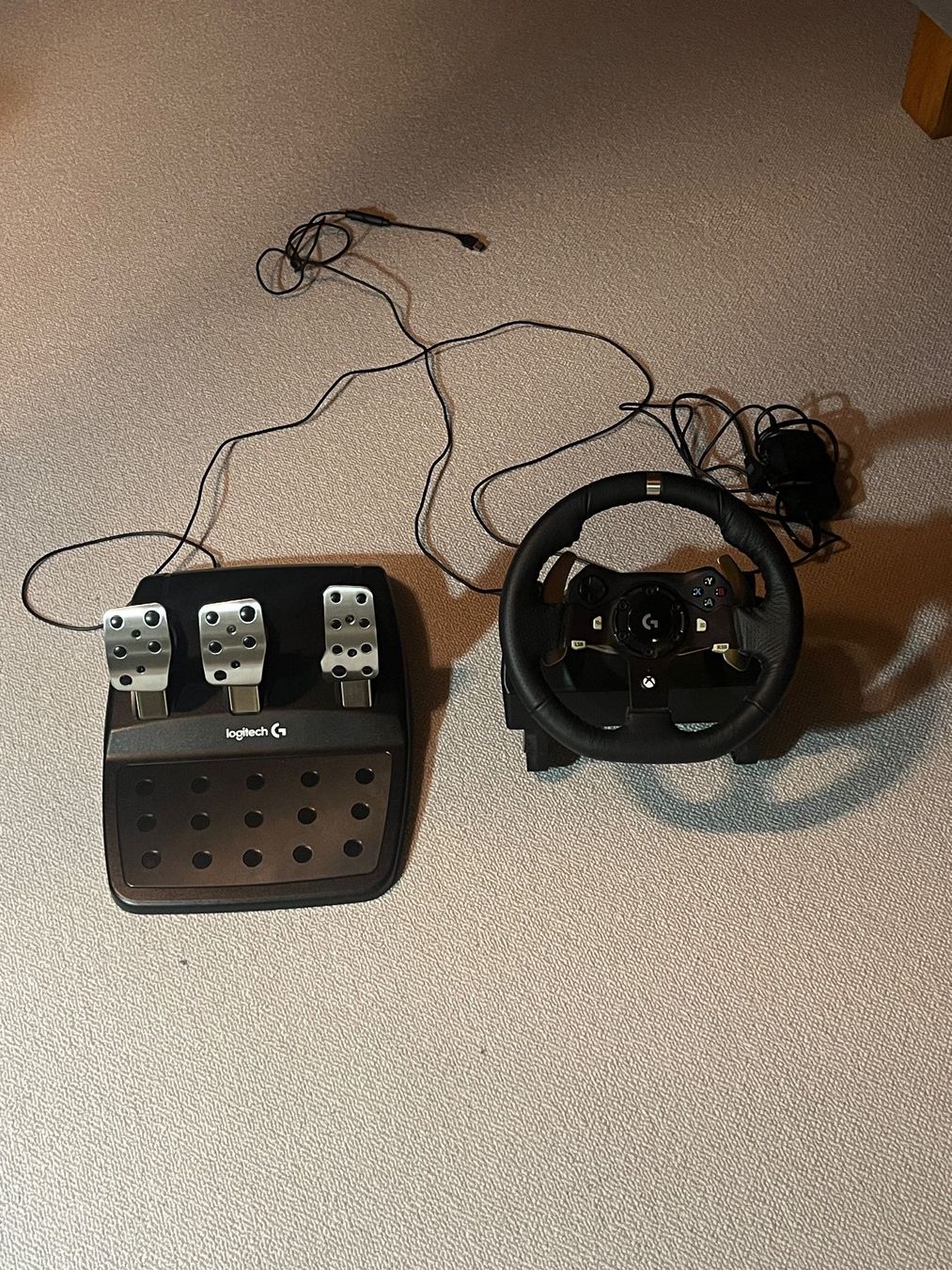 Logitech Manettes: Logitech Lenkrad – D'occasion à Wallenwil par tob_bww2