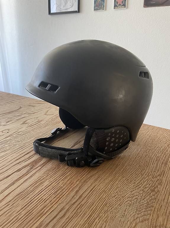 Casques: Ski oder Snwoboardhelm – D'occasion à Zürich par sal_8hb9