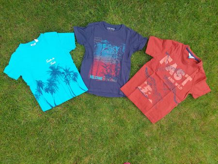 Baumwoll T-Shirts 3stk. (gr.134 blau+türkis + gr.140 rot)