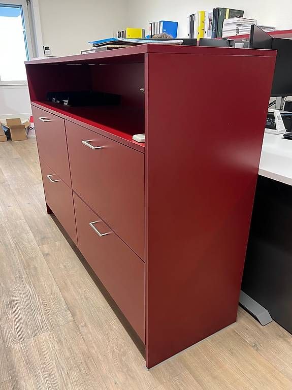 Credenze: Sideboard Rot – Usato da Ennetbürgen venduto da Ribi8 1