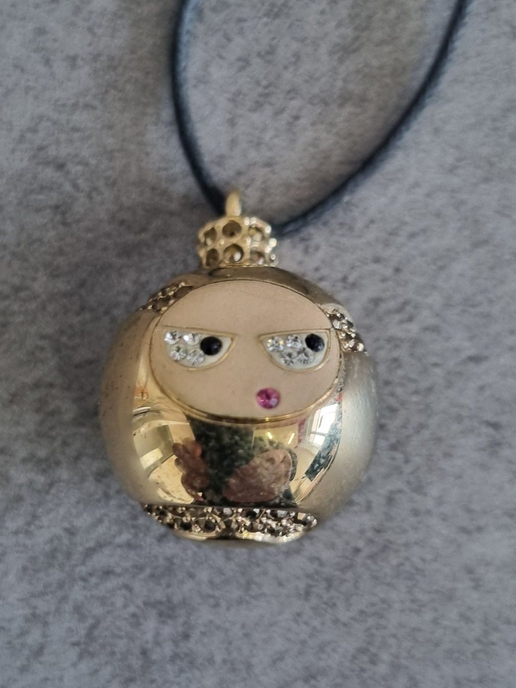 Swarovski Ciondoli: Swarovski "Elvis" Anhängerkette Weihnachtskugel (Goldplated) – Usato da Lenzburg venduto da freedomky 3