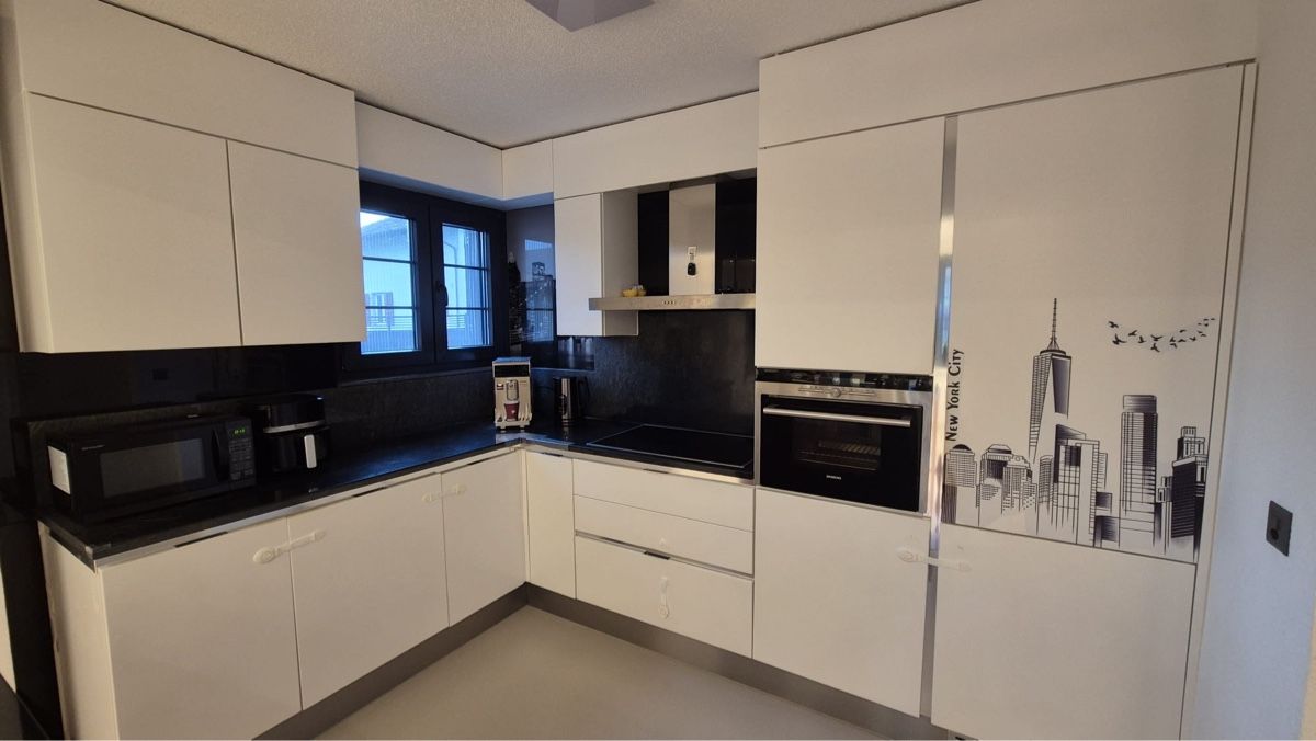 Cucine complete: Gebrauchte Küche OHNE Geräte – Usato da Riken AG venduto da Lazar_al