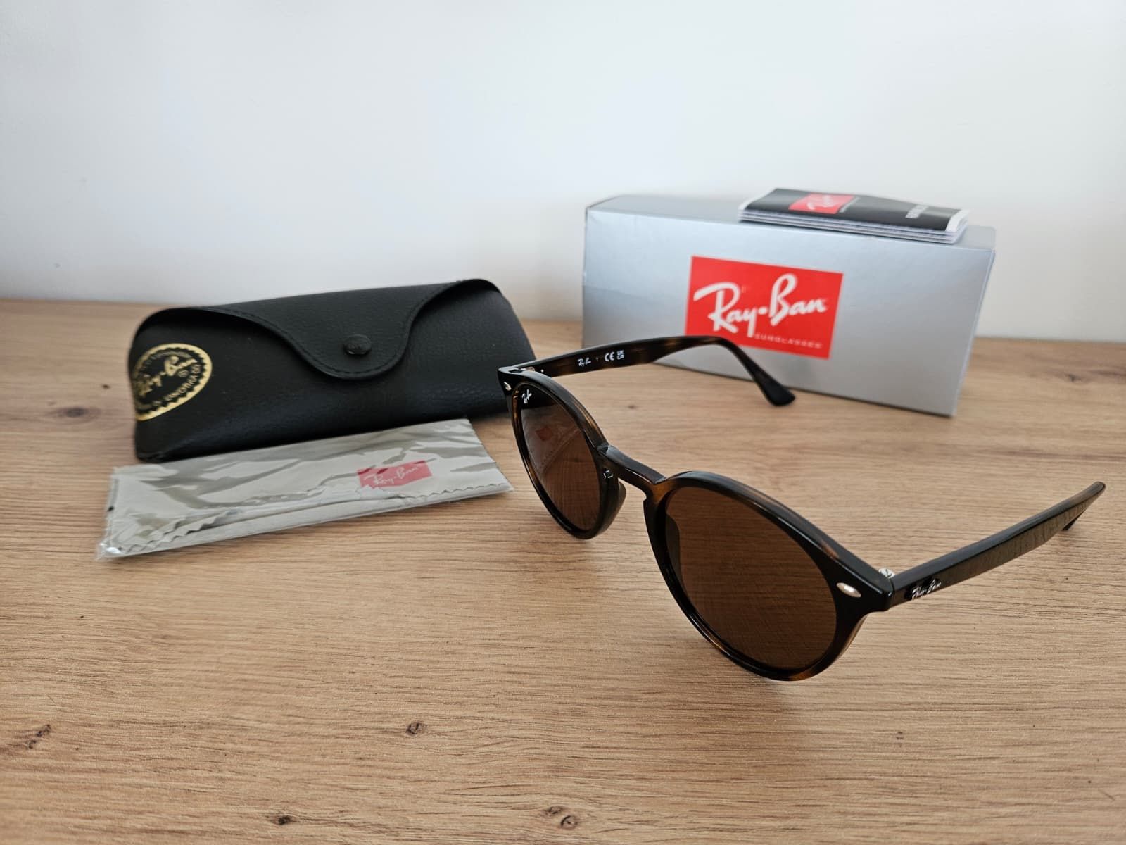 Ray-Ban Lunettes & Verres: Ray-Ban Sonnenbrille – D'occasion à Langenthal par nila15 3