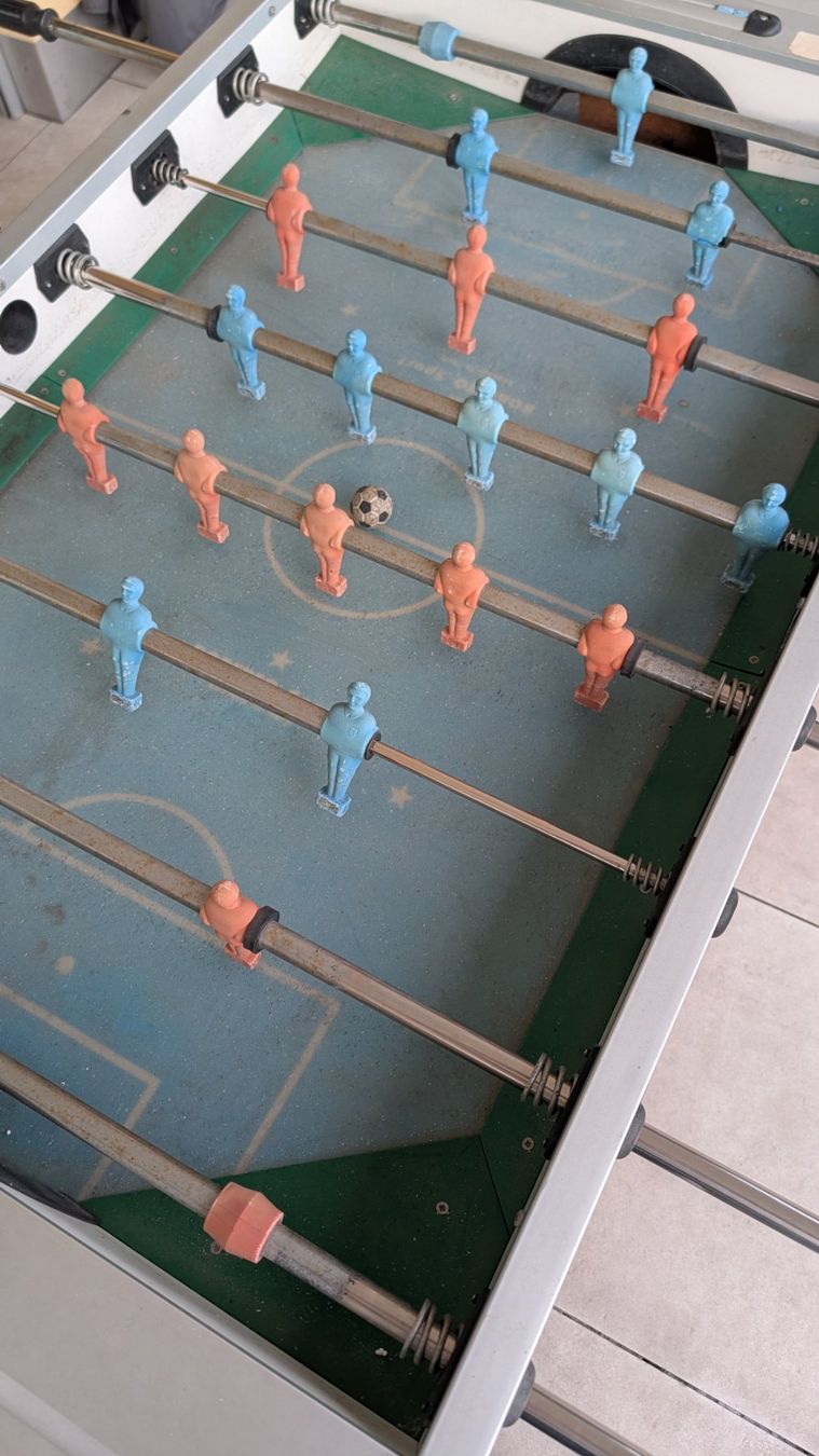 Giochi: Tischfussball Töggeli Kasten – Usato da Wohlen AG venduto da acsd 5