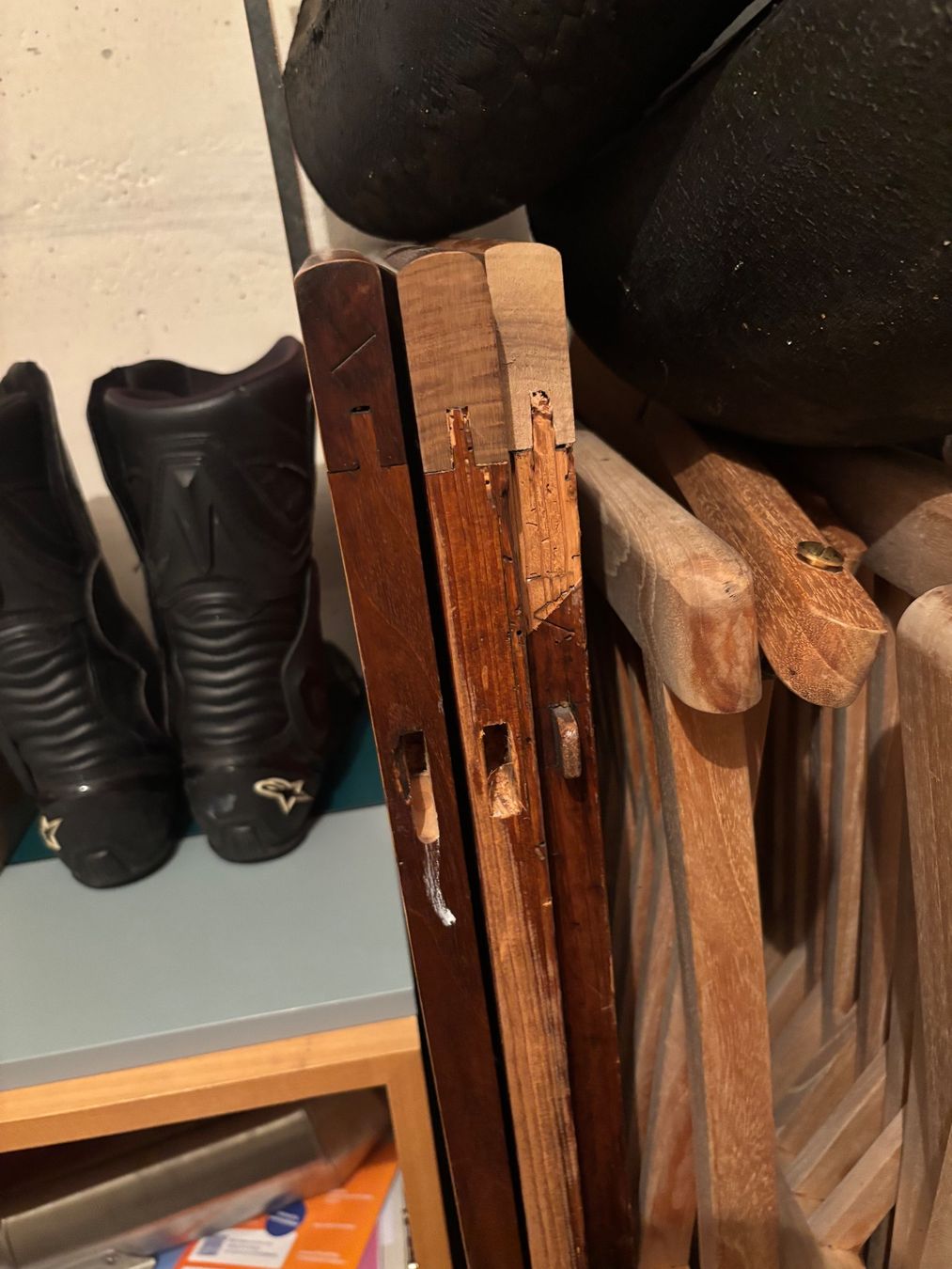 Tables: Runder Nussbaumtisch – D'occasion à Meilen par ram_wxy7 2