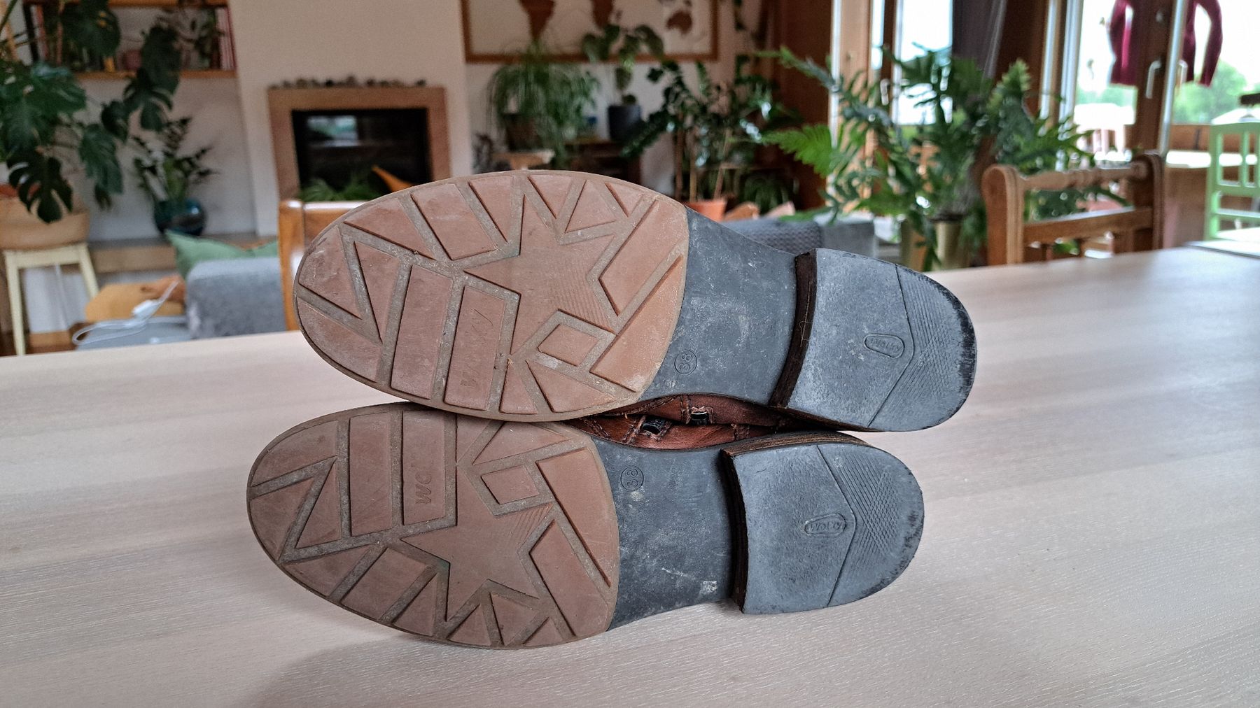 Scarpe da donna: wolky 38 Leder Stiefel Damen – Usato da Saanen venduto da MountainLove.44 2