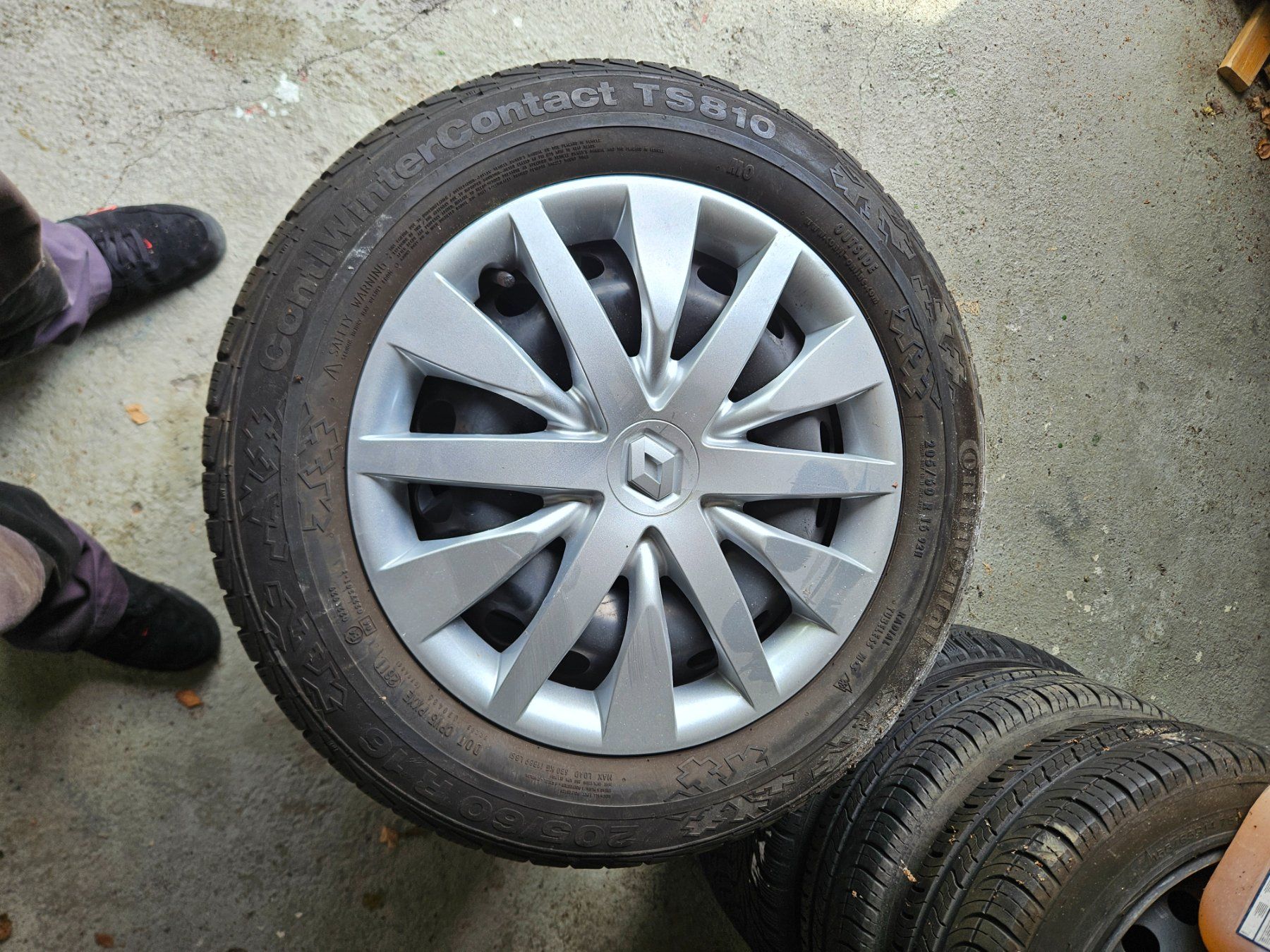 Renault Pneus & Kompletträder: Roue Renault à l'unité – Gebraucht aus Villeneuve VD von Halil_