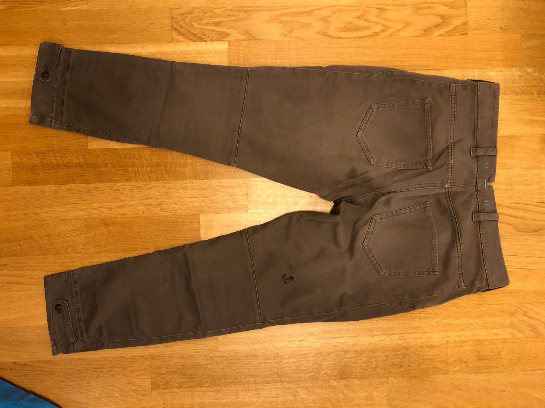 Pantaloni: Monocrom braune Cordhose – Usato da Duebendorf venduto da tom_lp2m 1