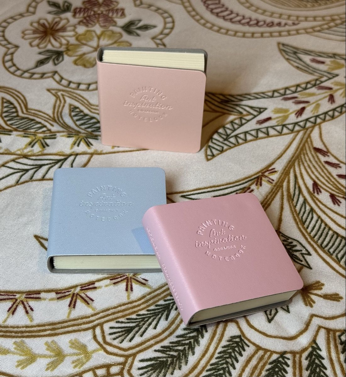 Blocchi: Lot de 3 minis cahiers – Nuovo e nell'imballaggio originale da Châtel-St-Denis venduto da Montclair_Swiss 1