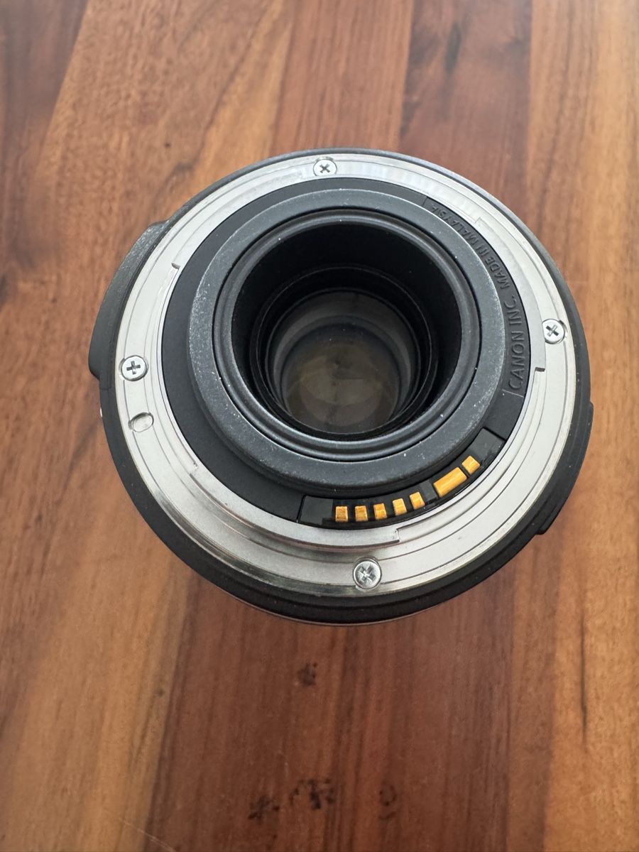 Canon Obiettivi: Canon EF-S 18-200mm Objektiv Zoom  – Usato da Sursee venduto da TeamBully 3