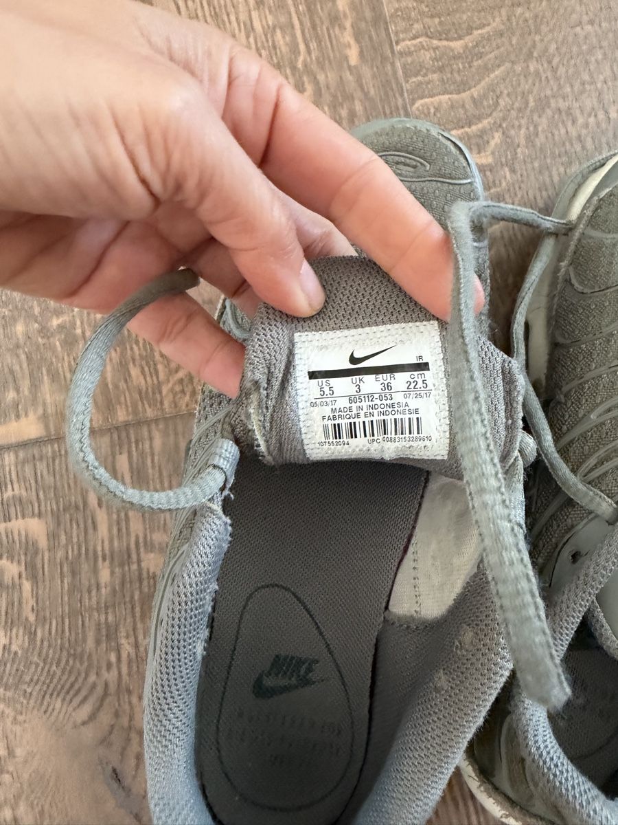 Nike Scarpe da donna: Nike Air Max Plus Running Shoes – Usato da Herrliberg venduto da Tubalp 3