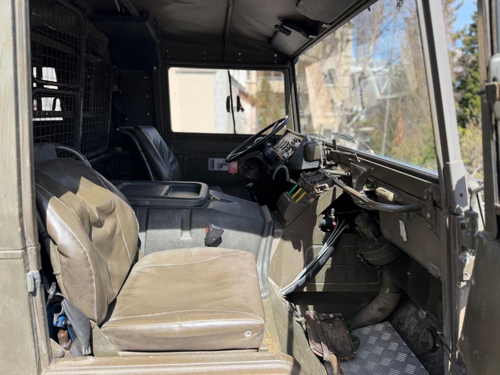 Steyr Autos: Steyr-Puch Pinzgauer 710M der Schweizer Armee – D'occasion à Celerina par R.H.GR 8