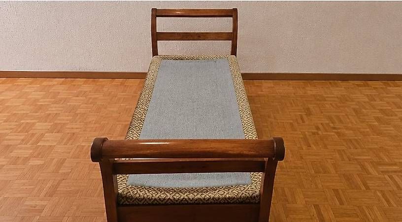 Lits: Petit lit ancien  – D'occasion à L'Orient par 9113dede 1