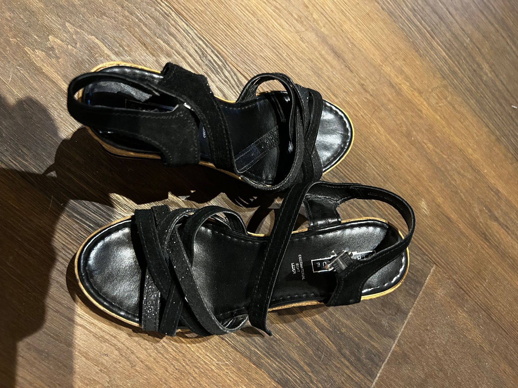 Scarpe da donna: Sandalen mit Keilabsatz gr 35 – Usato da Scherz venduto da Mandarine8 1