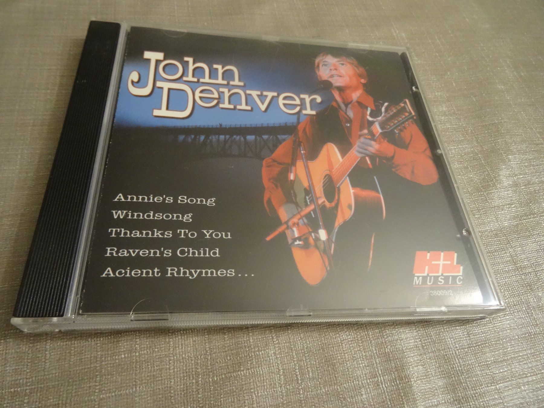 CD: John Denver CD - – Usato da Olten venduto da Disc-Ausverkauf