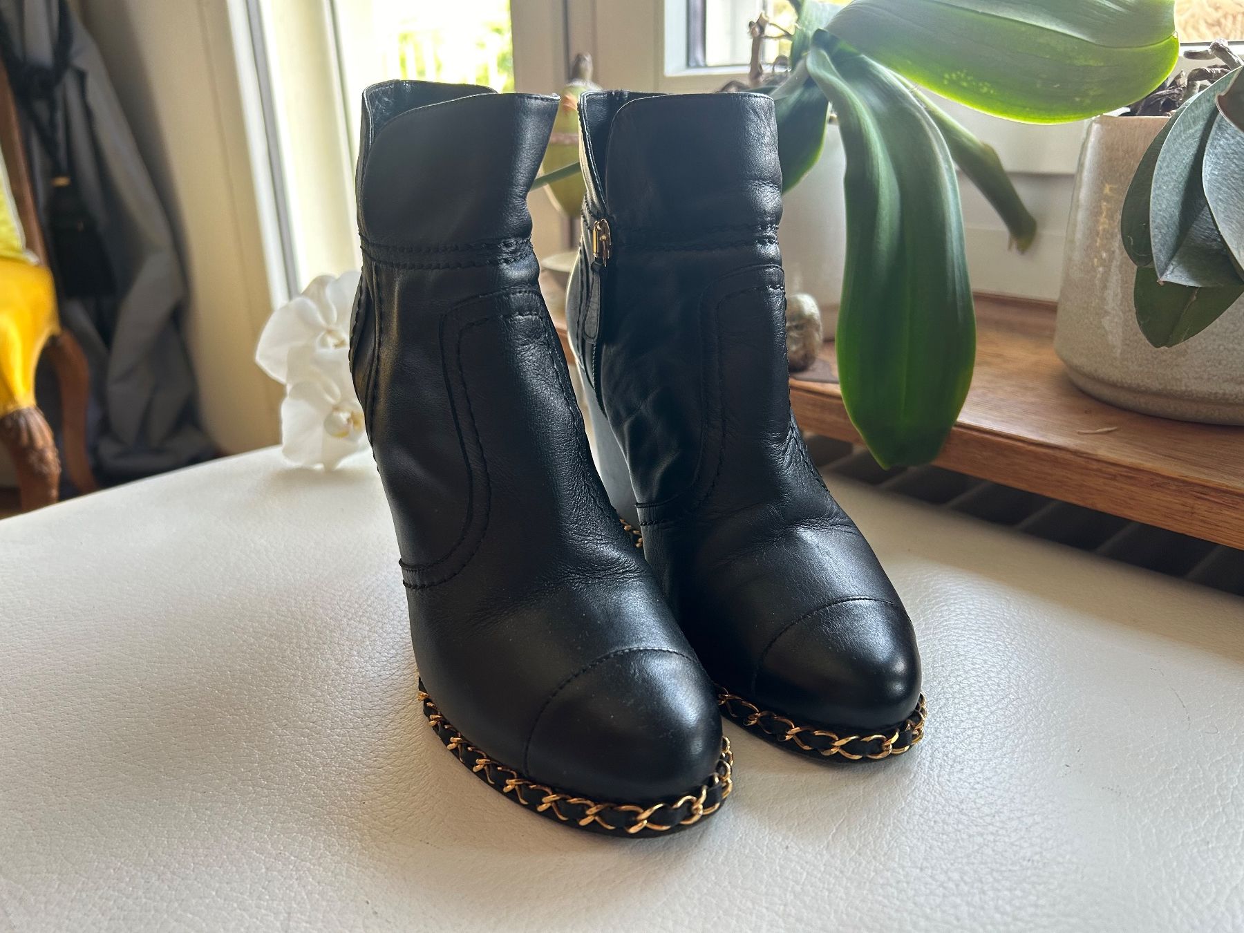 Chanel Scarpe da donna: Chanel ankle boots (37C) – Usato da Rüschlikon venduto da Tey_sl 4