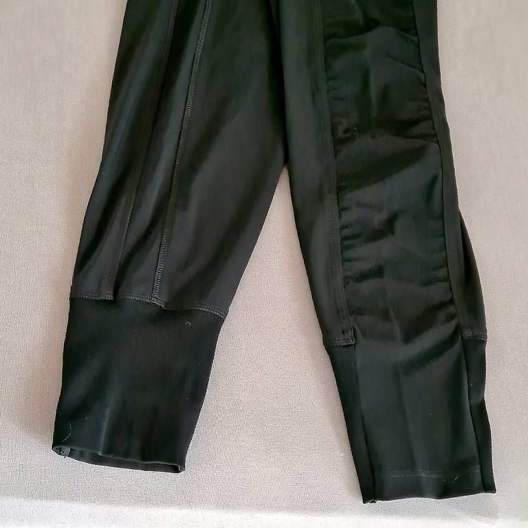 Pantaloni: Schwarze Hose Marc cain – Usato da Oberaach venduto da Sey-gnb5 3