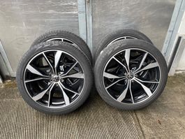VW Tiguan AD1 255/40 R20 Sommer 4 x 8mm 5NA 601 025 AH