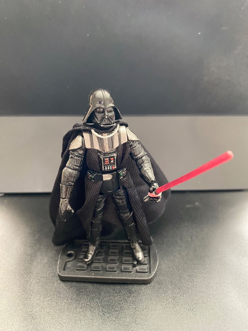 Star Wars Figuren: Star Wars Vintage Darth Vader Figur – Gebraucht aus Zürich von Yves_lk