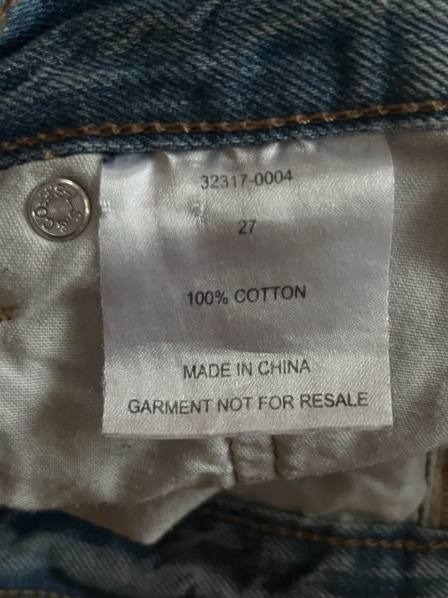 Levi's Pantalons: Levi's Shorts Grösse 27 – D'occasion à Frauenfeld par heyLani 4