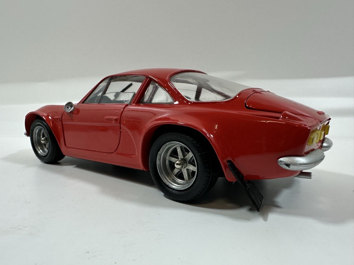 Alpine Modellini d'auto: Alpine Renault 1600 S 1:20, rot, MACADAM – Usato da Zofingen venduto da rf9_x2xt 3
