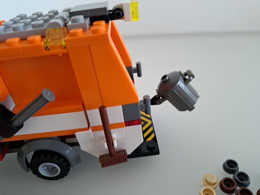 Lego Giocattoli: LEGO City 7991 - Müllabfuhr – Usato da Langendorf venduto da thesi246 2