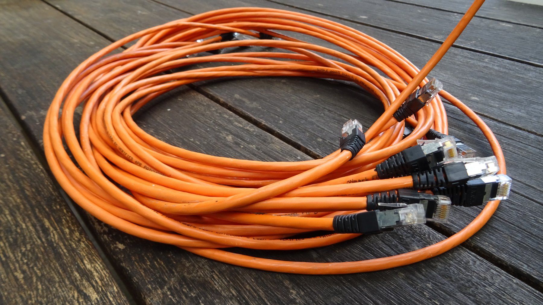 Cavi: Ethernet Kabel Cat6 2m & 3m – 9 Stk – Usato da Riedholz venduto da Leo.L 1