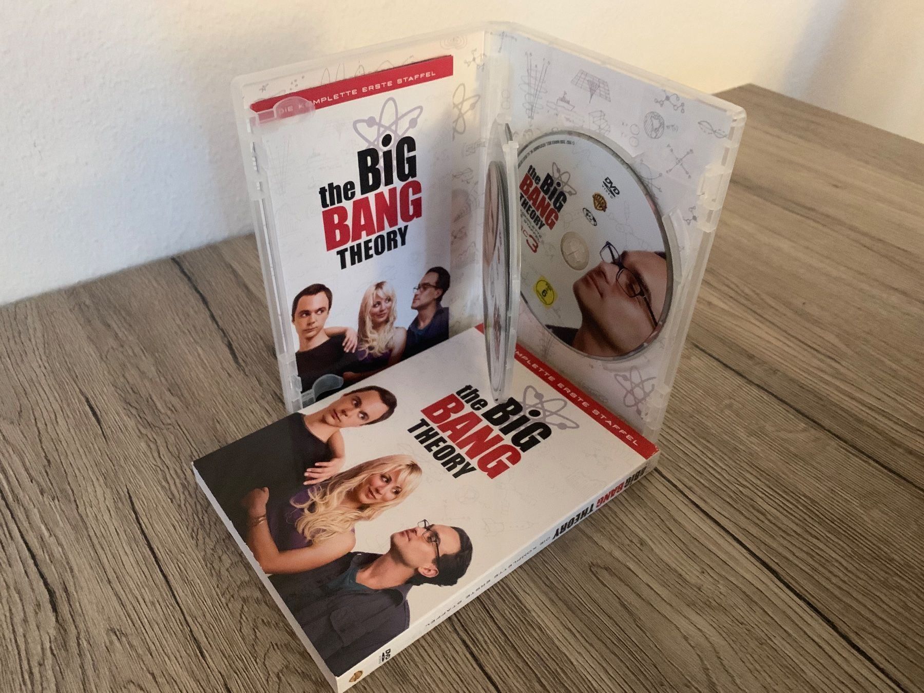 Tutti i DVDs: The Big Bang Theory – Nuovo (secondo la descrizione) da Riehen venduto da M.S.DVD 1