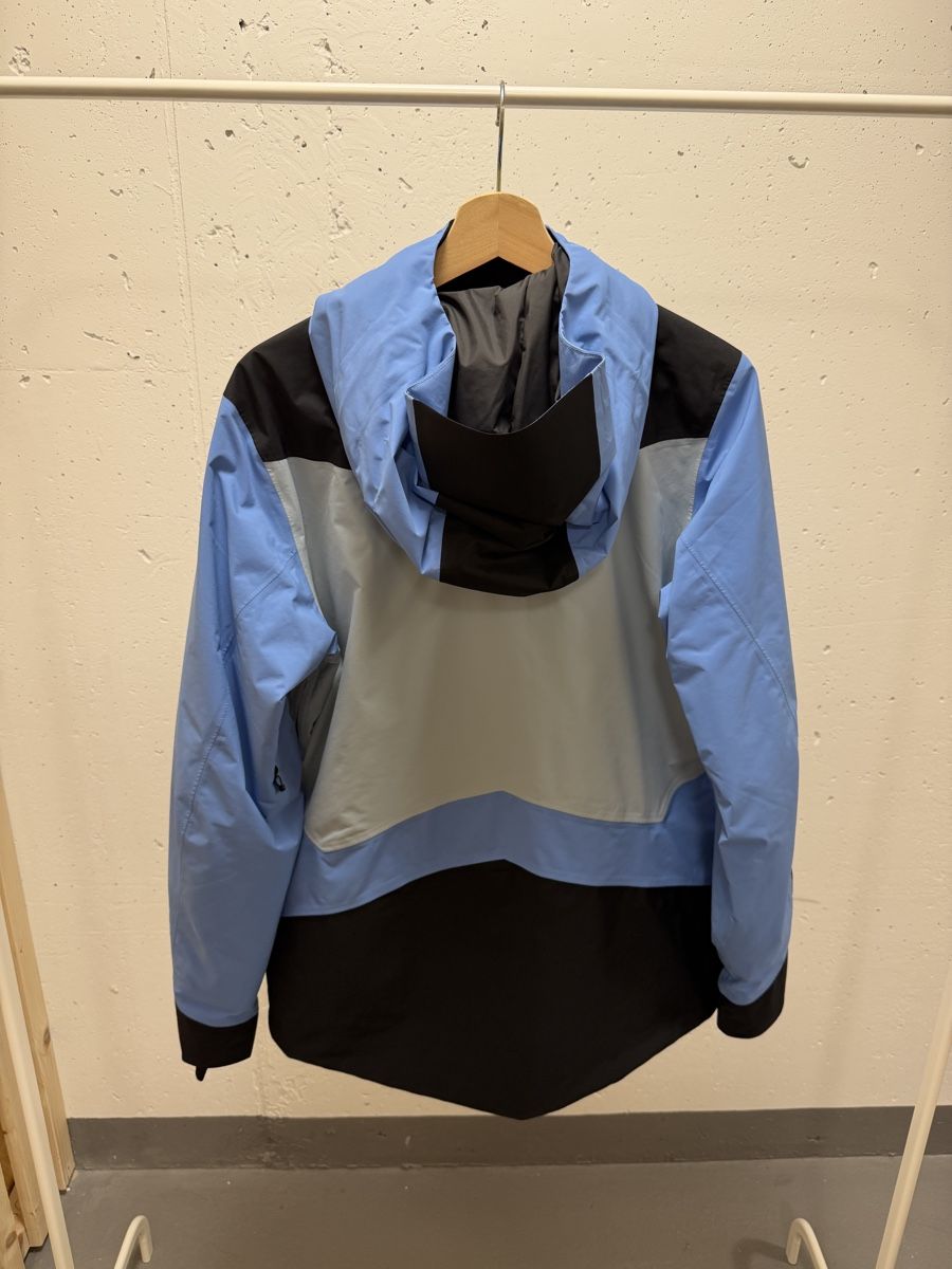 Peak Performance Vestes: PeakPerformance Skijacke Gravity (-65%) – D'occasion à Wohlen AG par xX_MoDz_Xx 1