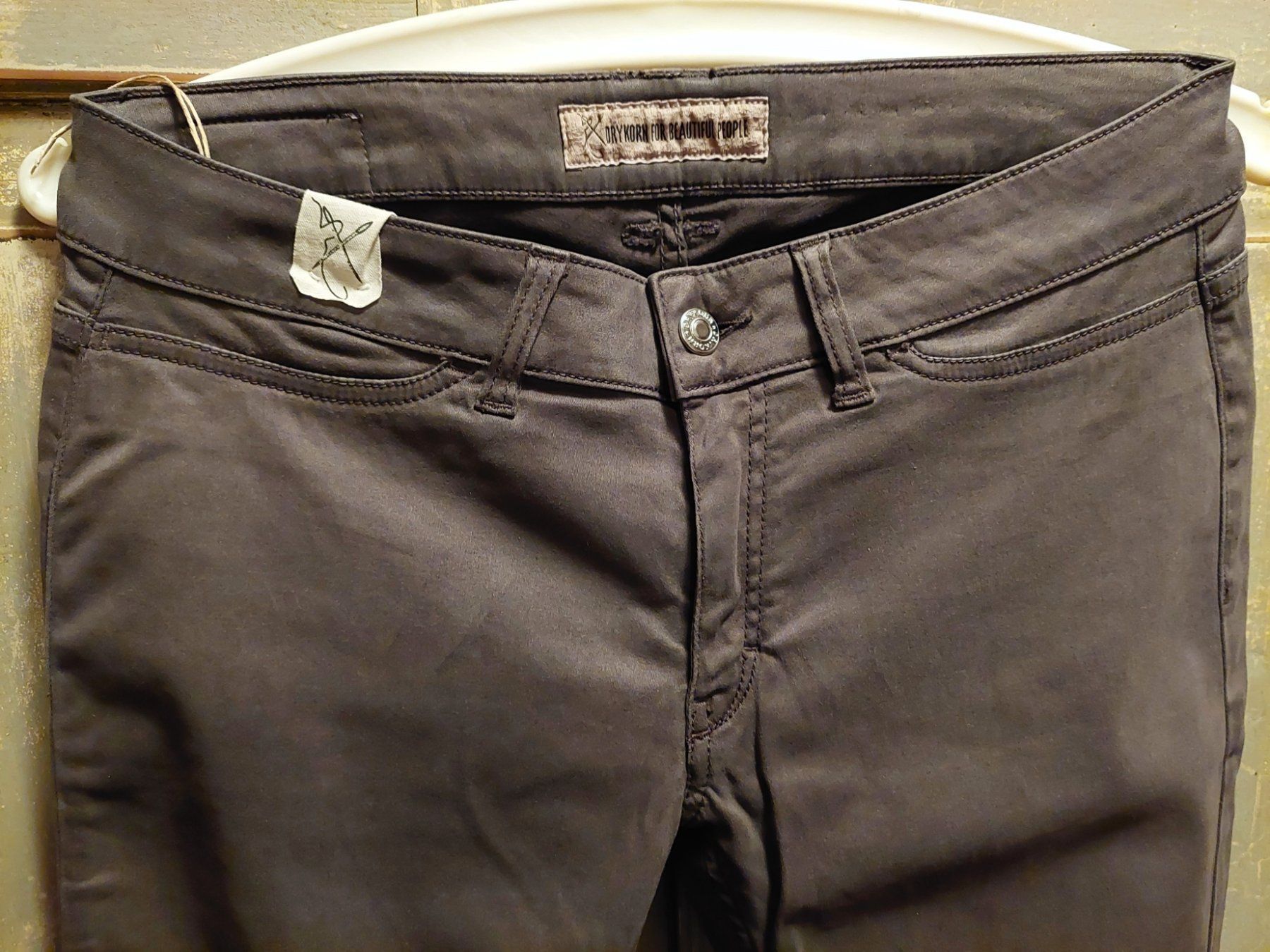 Drykorn Jeans: Drykorn . Hose olive-grau - 31 – Nuovo e nell'imballaggio originale da Besenbüren venduto da teluride89 2