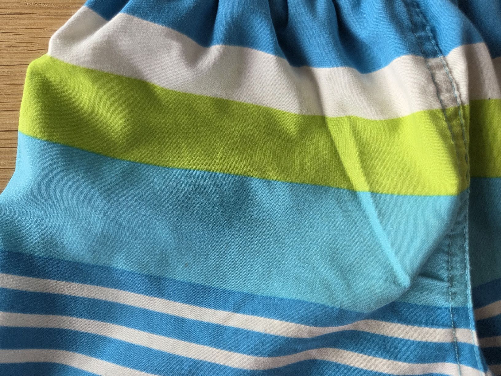 Costumi da bagno: Badehose Gr.104, kurze Hose, gestreift, Sommer – Usato da Villars-sur-Glâne venduto da richardette 4