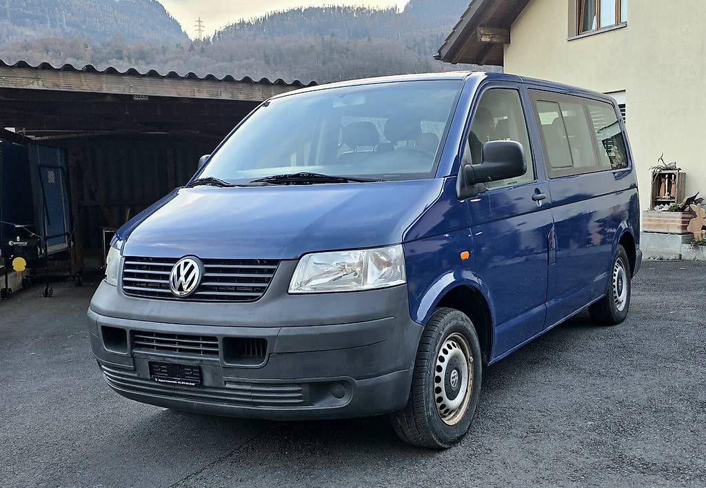 Automobili: VW T5 Caravelle Trend 2.5 TDI – Usato da Heiligkreuz (Mels) venduto da Beyond-Auto