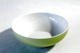 Gelbe RÖSSLER Schüssel 20 cm. guter Zustand, um 1960