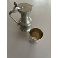 Zinnkrug H:15cm, Durchm.7,8 cm+-becher:H 9cm, o 6cm, u 4,4cm
