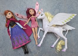 Spielzeugpuppen Anna und Pegasus guter Zustand