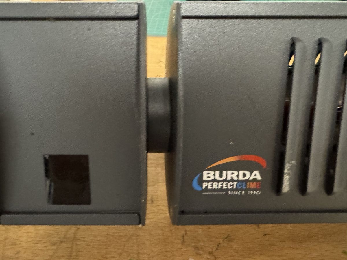 Radiatori: Burda TERM 2000 Bluetooth IP67 - Anthrazit – Usato da Trachslau venduto da Hedkandi__ 4