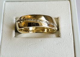 Damenring 14Karat Gelbgold mit Brillanten
