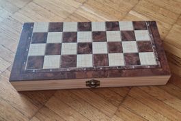 Schachbrett faltbar braun hell Holz gut erhalten