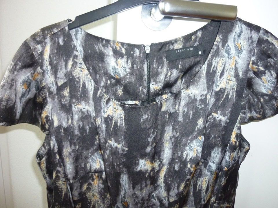 Vestiti: Grey mini dress, Size M, New – Nuovo (secondo la descrizione) da Zürich venduto da ewat 1