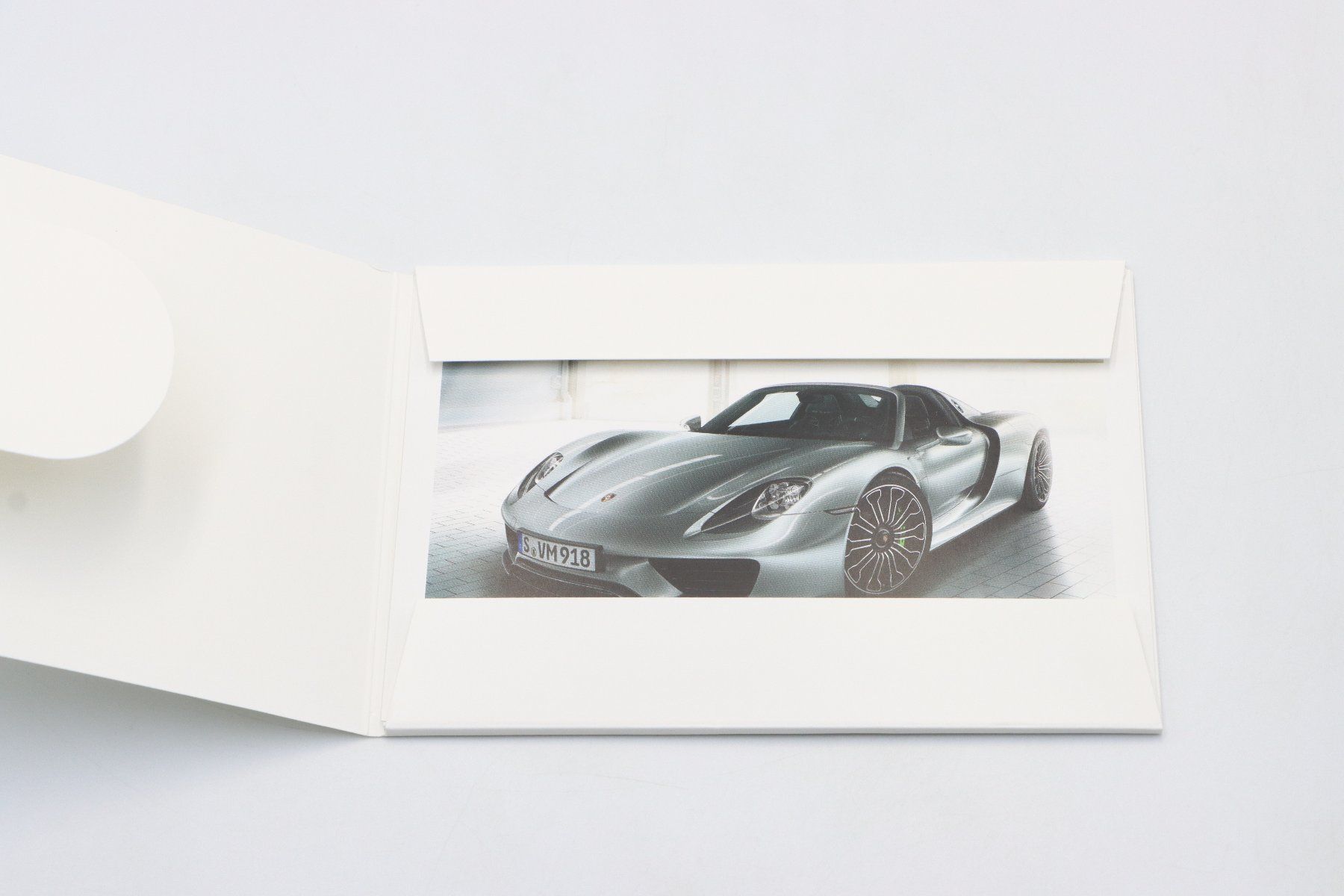 Porsche Documenti: Porsche 918 Spyder 2012 Postkarten / Prospektkarten – Usato da Bühl b.Aarberg venduto da Collectorpassions 3