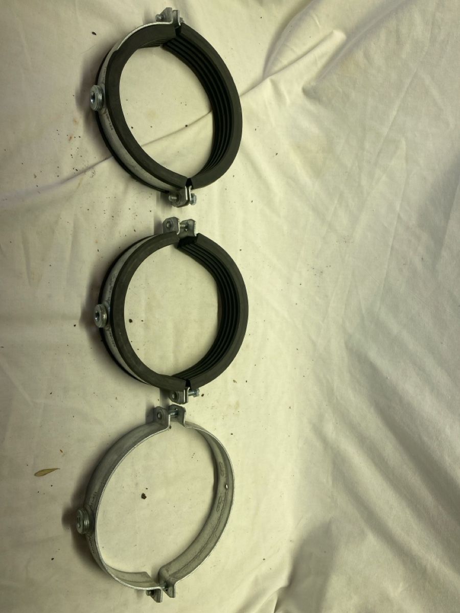 Wandhalterungen: Rohrschellen 176-182 mm 3 Stk – Gebraucht aus Dozwil von Bach_4