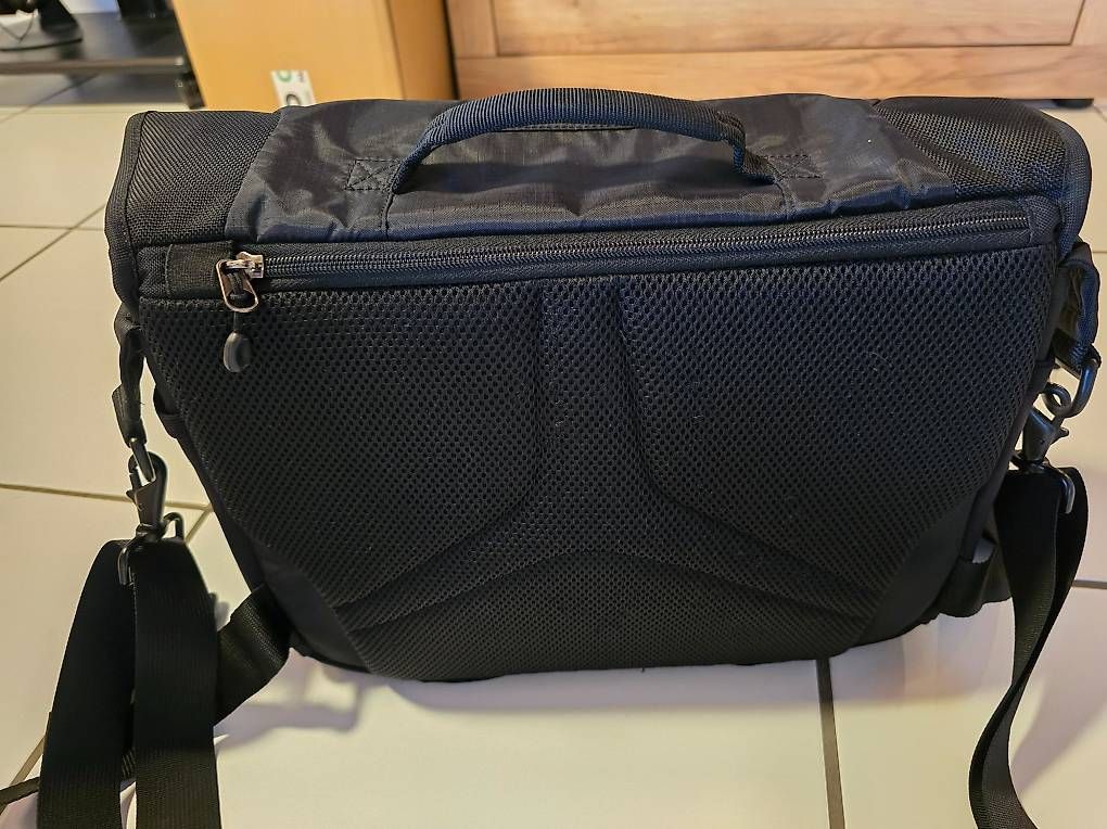 Borse: Case Logic Messenger Fototasche – Usato da Kaiserstuhl AG venduto da LSS2003 1