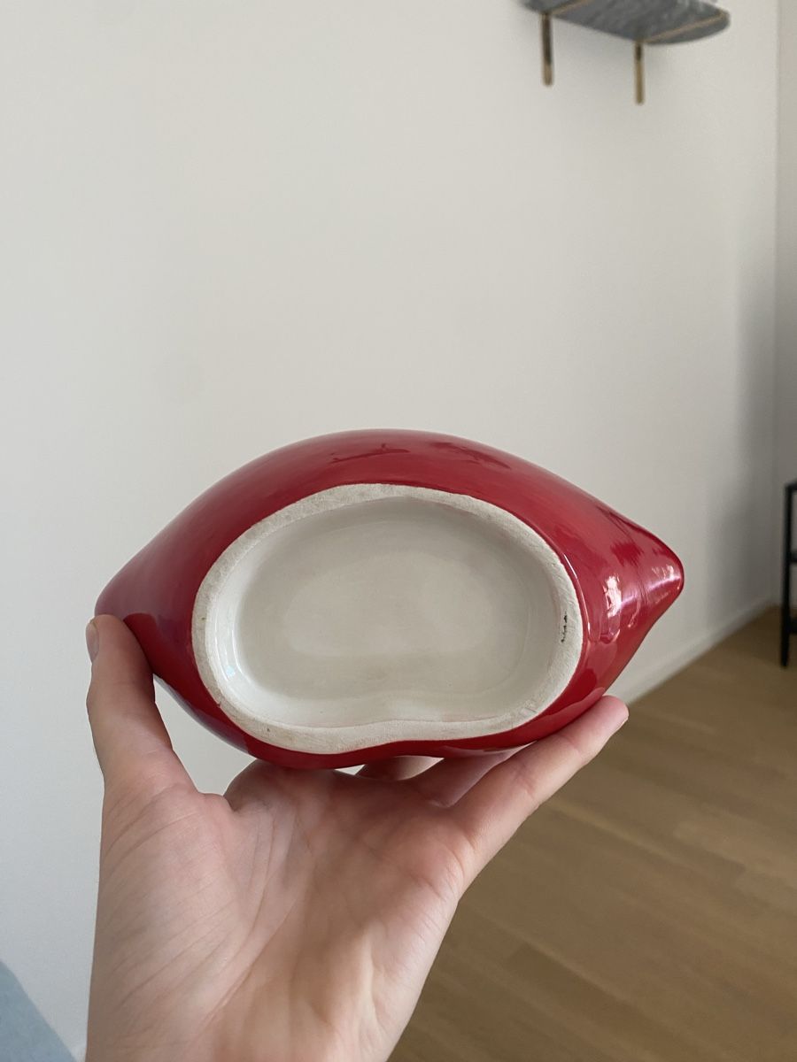 Toutes les décorations: Rote Lippen Vase – D'occasion à Wetzikon ZH par rit_ramtr 2