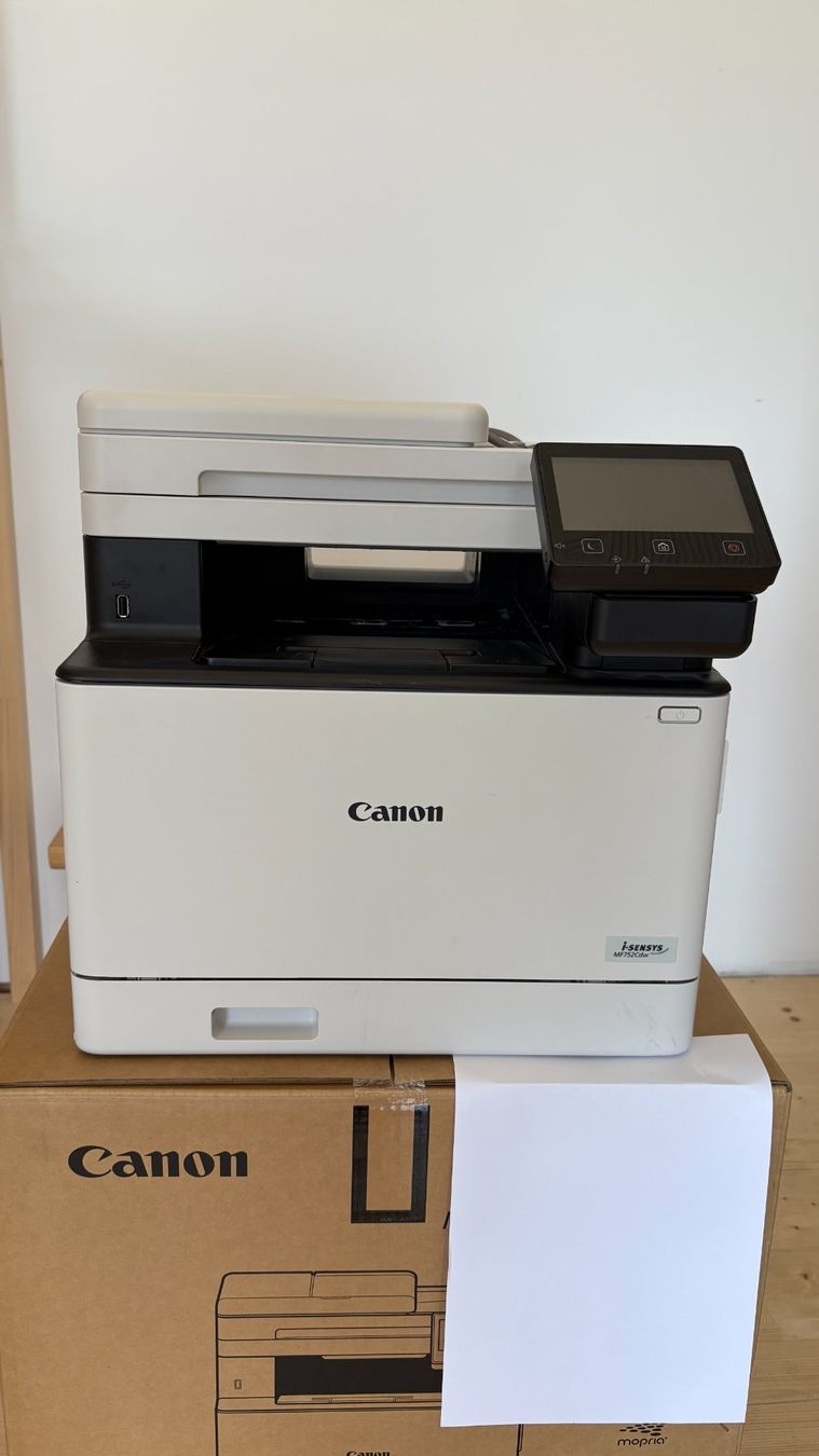 Canon Stampanti: Canon Laserdrucker / Scanner MF752Cdw wie neu. – Usato da Zürich venduto da WillySchnaefeli